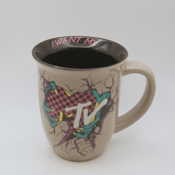 I Want My MTV Funky Coffee Mug - Picture 3 of 4